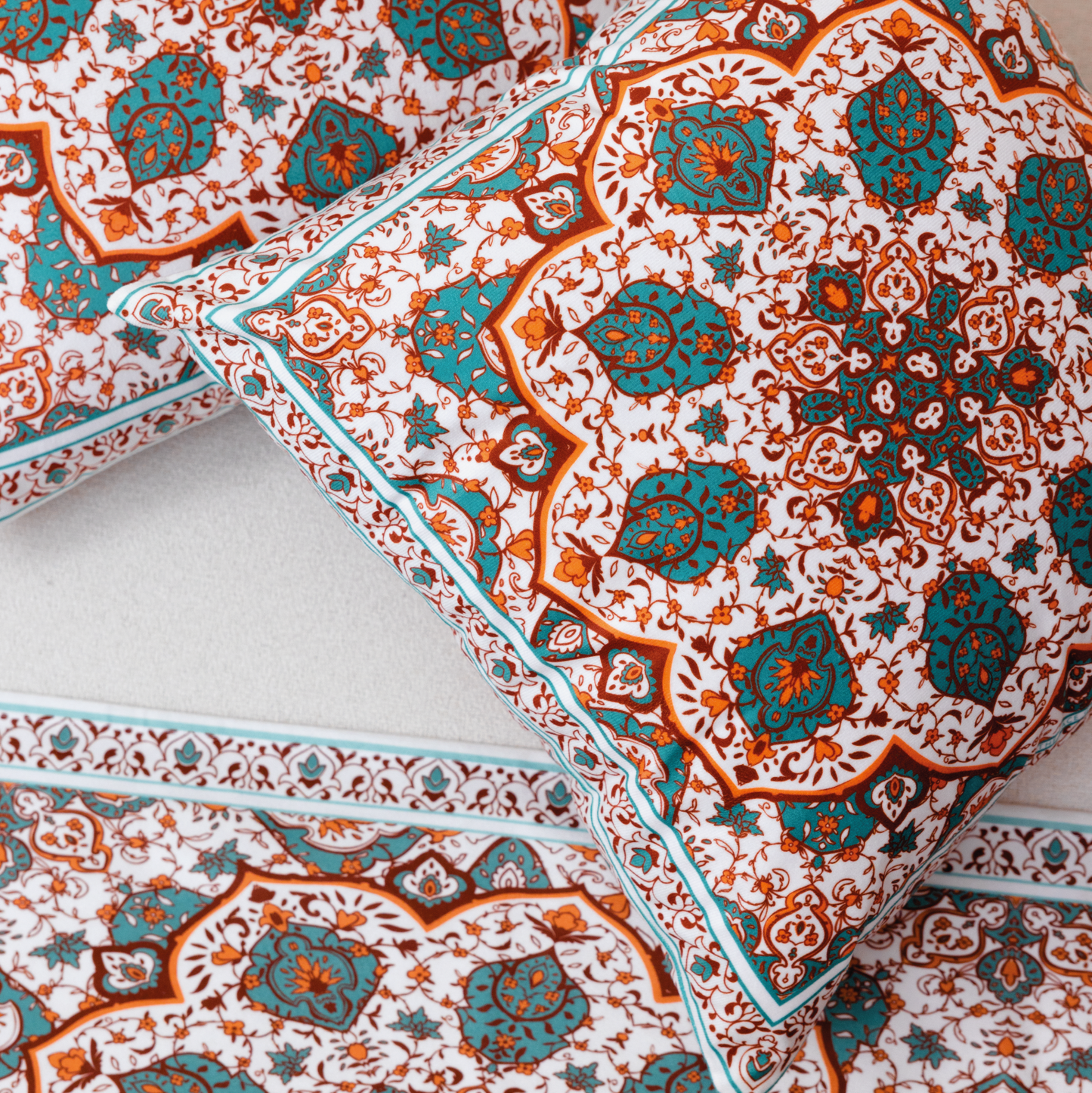 Zukhruf Pillow Set